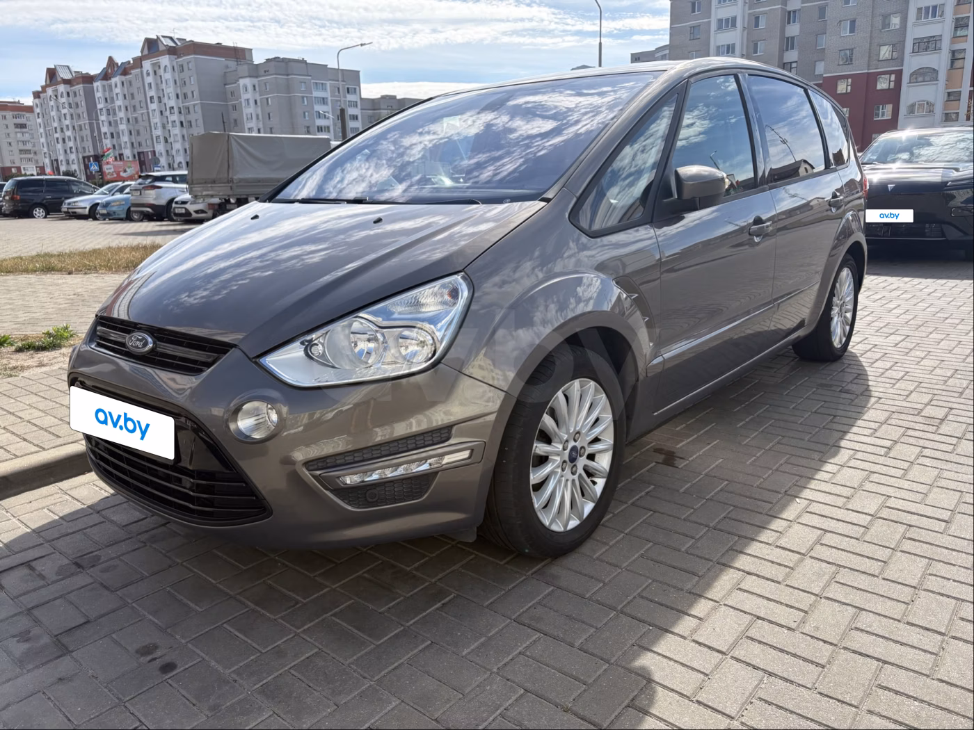 Ford S-MAX фото 17