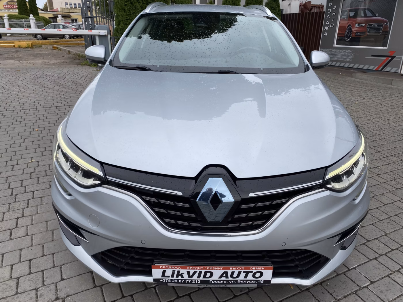 Renault Megane фото 2