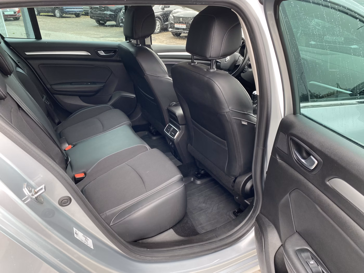 Renault Megane фото 11