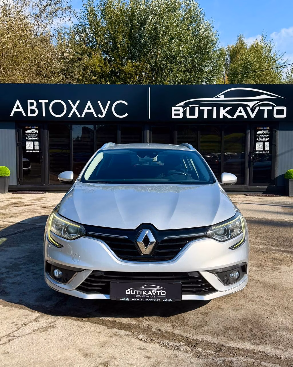 Renault Megane фото 2