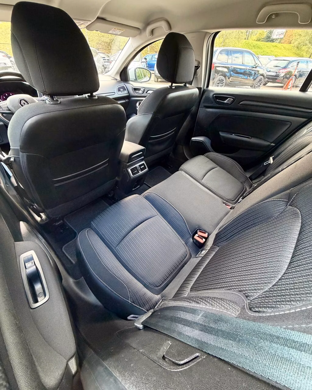 Renault Megane фото 18