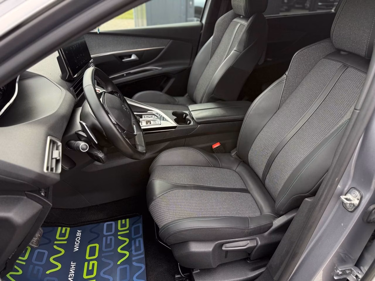 Peugeot 5008 фото 7