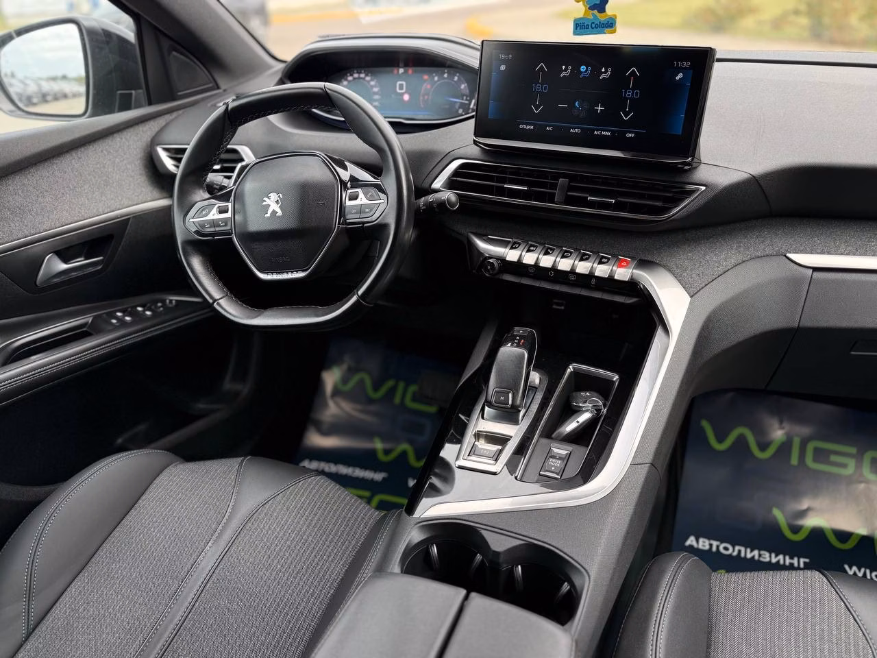 Peugeot 5008 фото 10