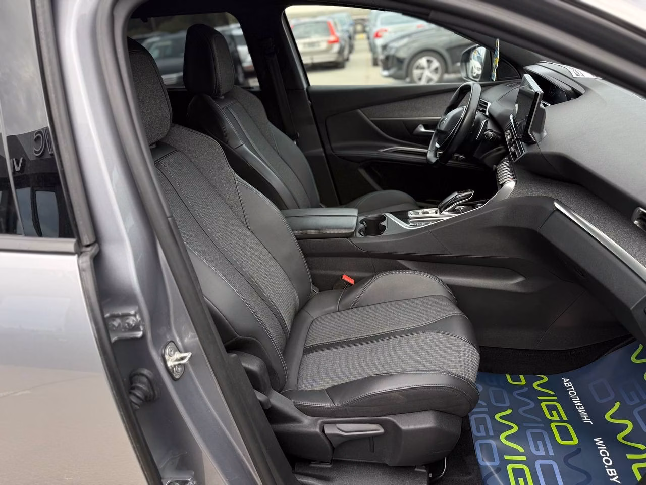 Peugeot 5008 фото 13