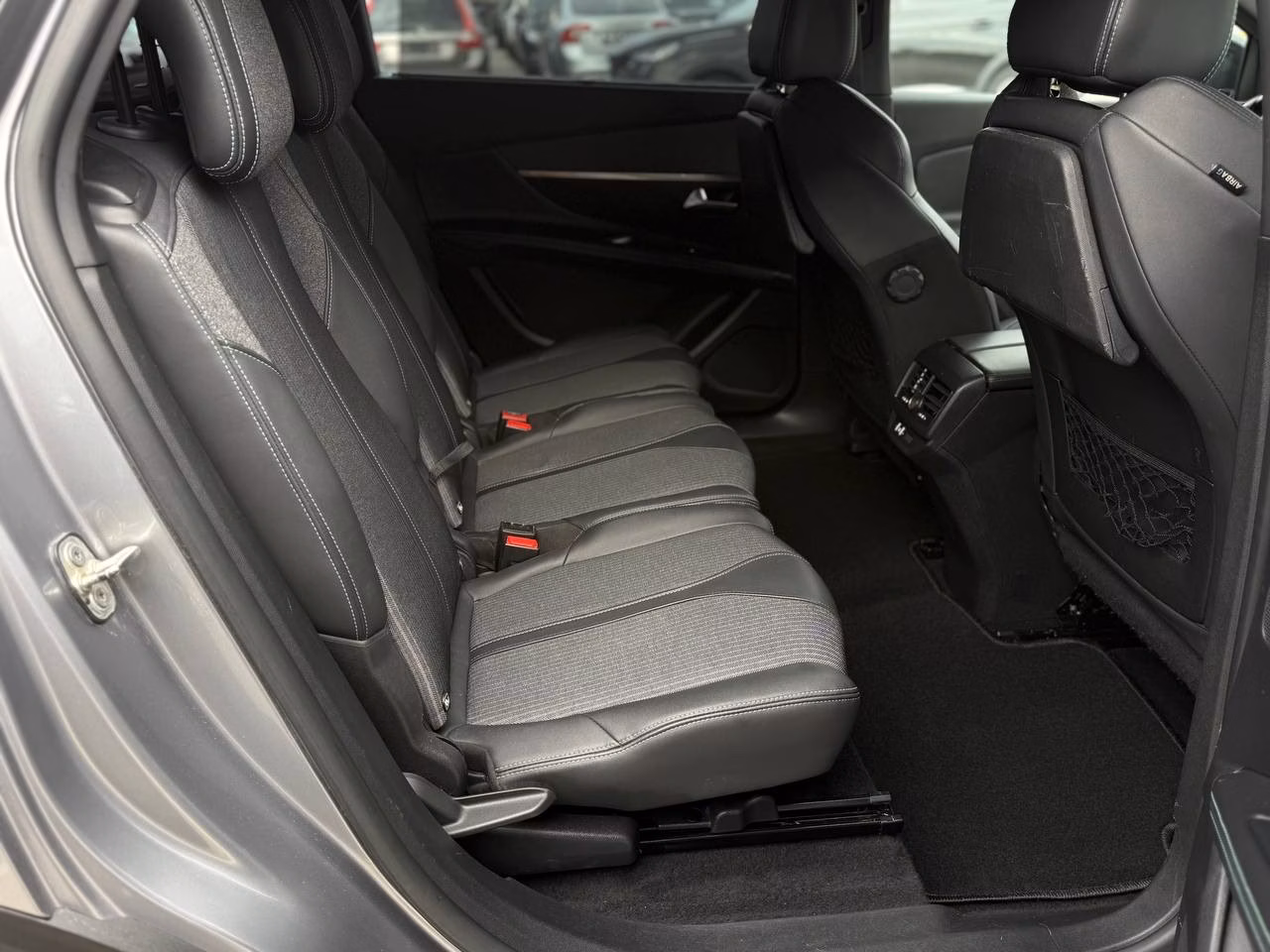 Peugeot 5008 фото 15