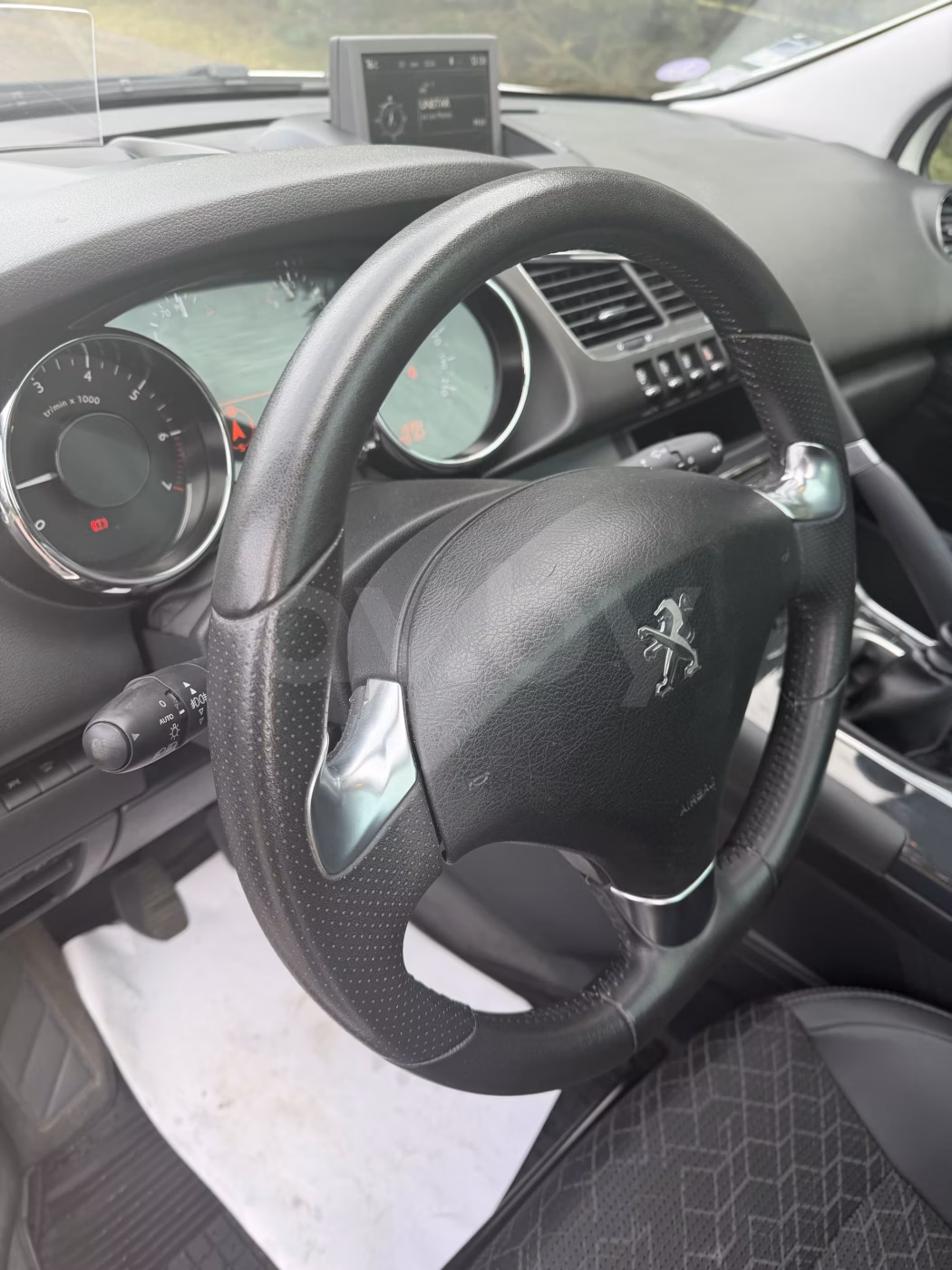 Peugeot 3008 фото 11