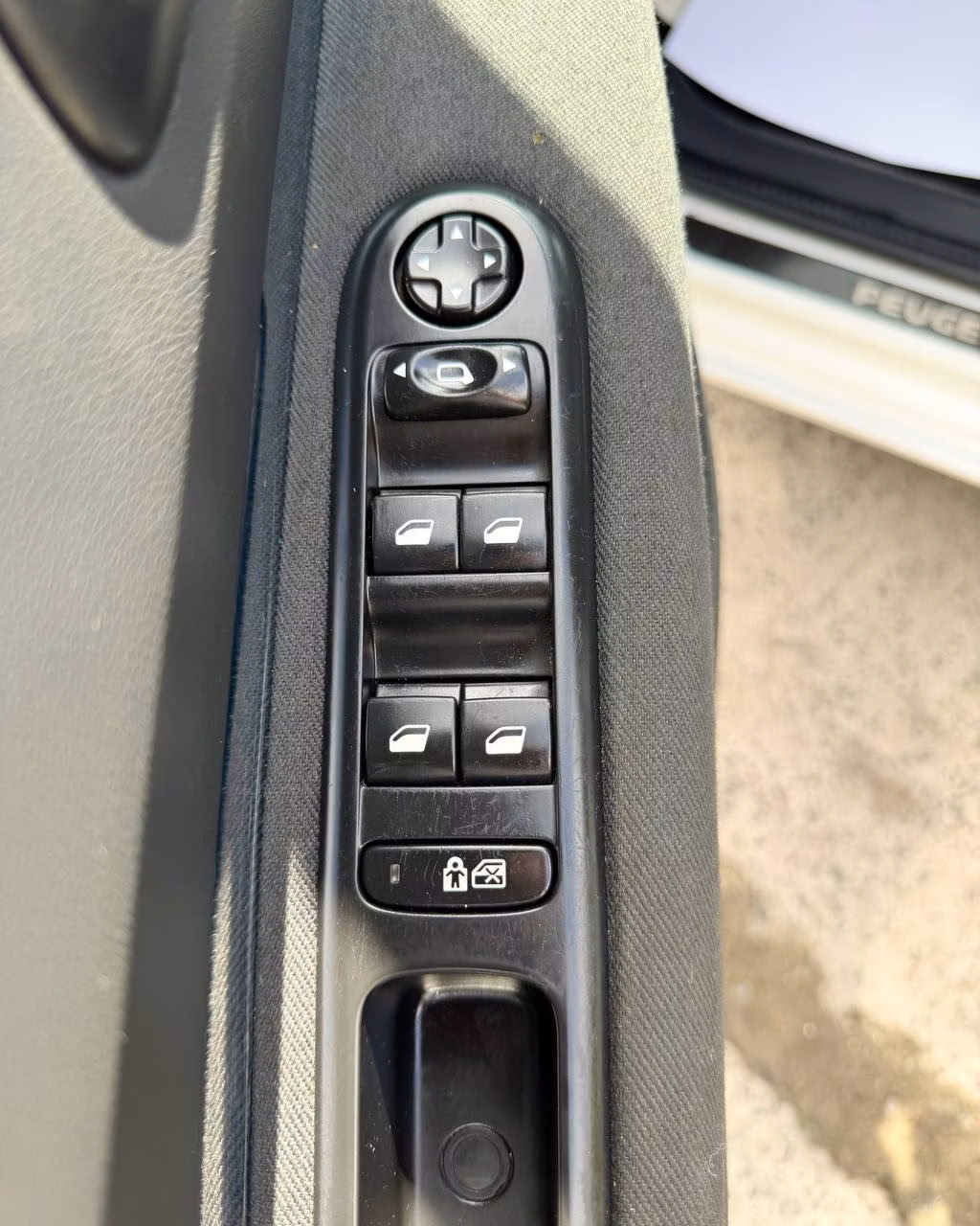 Peugeot 5008 фото 13