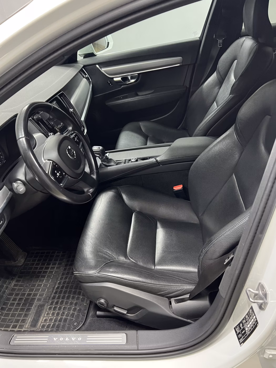Volvo S90 фото 9