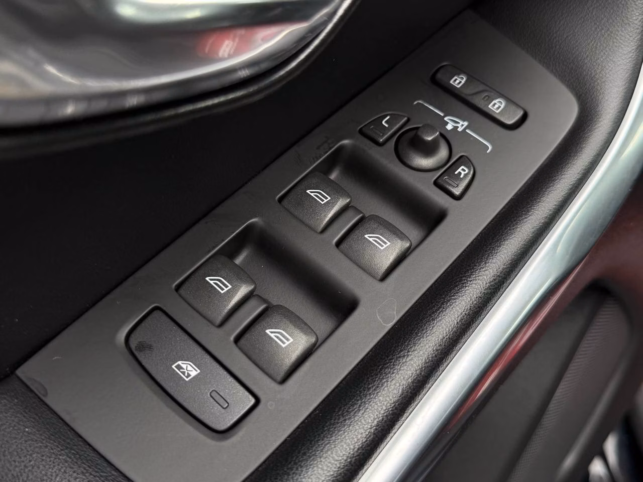 Volvo V40 фото 8