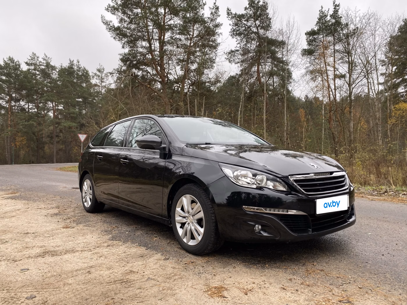 Peugeot 308 фото 2