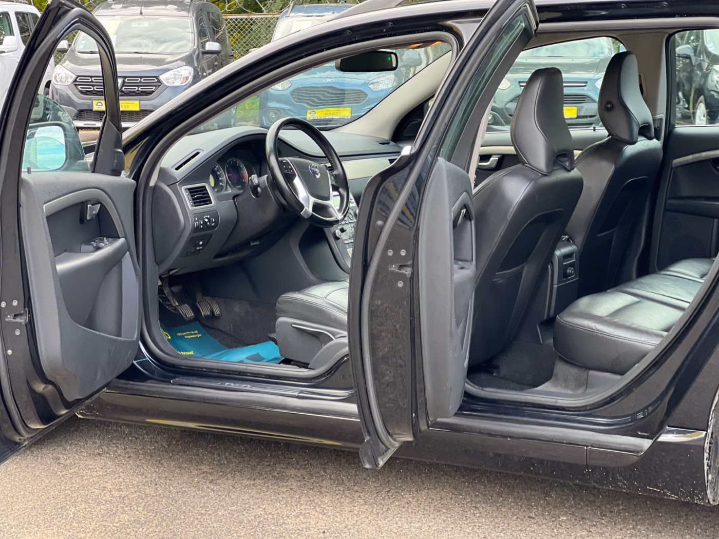 Volvo V70 фото 17