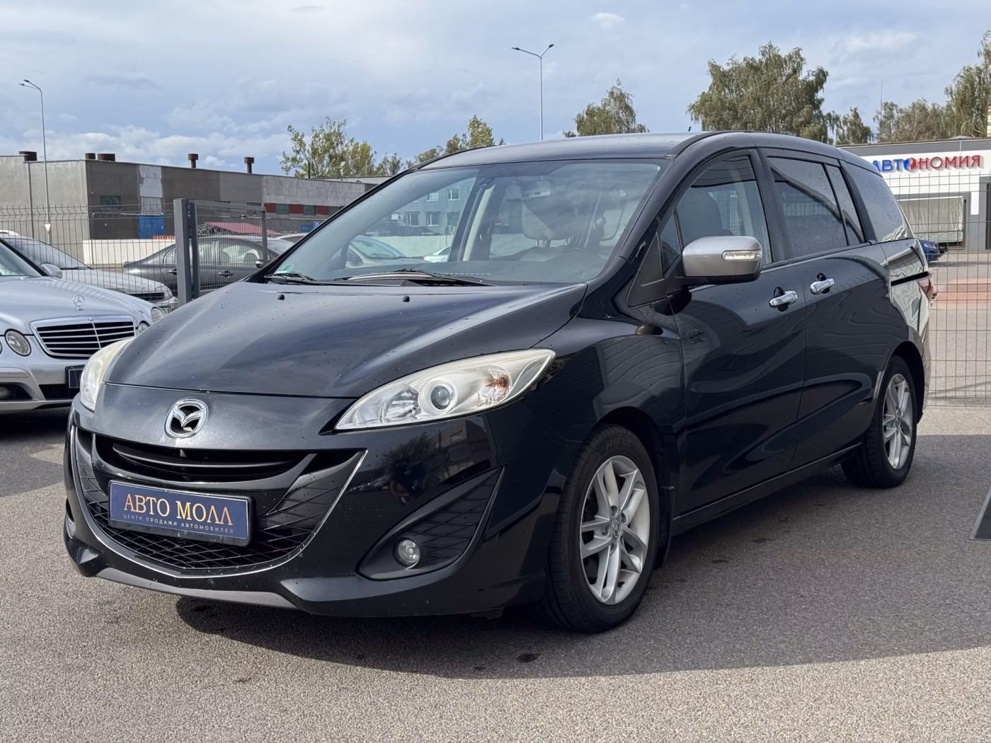 Mazda 5 фото 3
