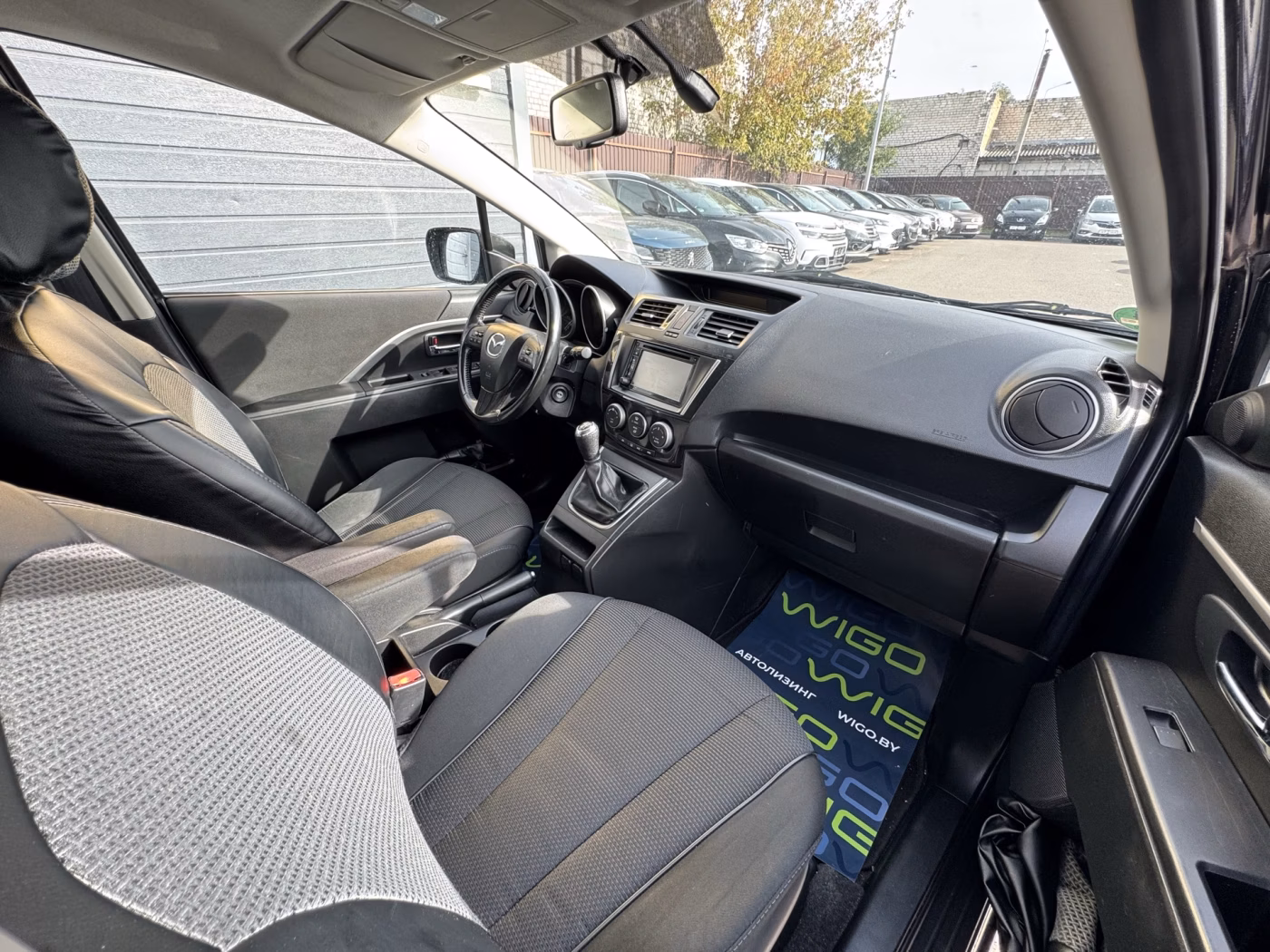 Mazda 5 фото 9