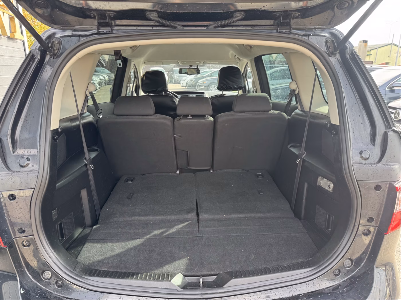Mazda 5 фото 12