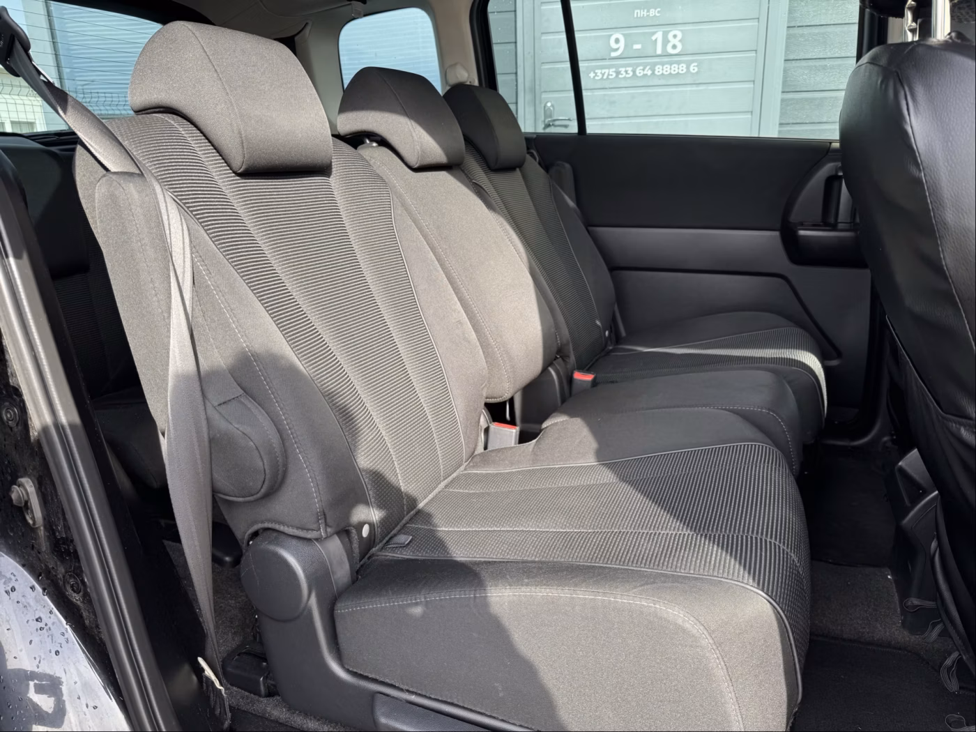 Mazda 5 фото 17