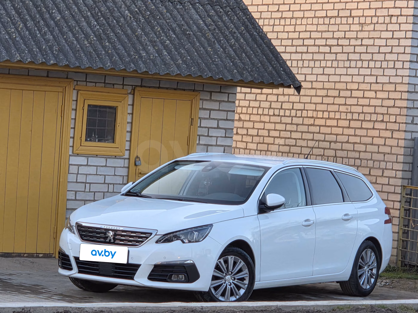 Peugeot 308 фото 2