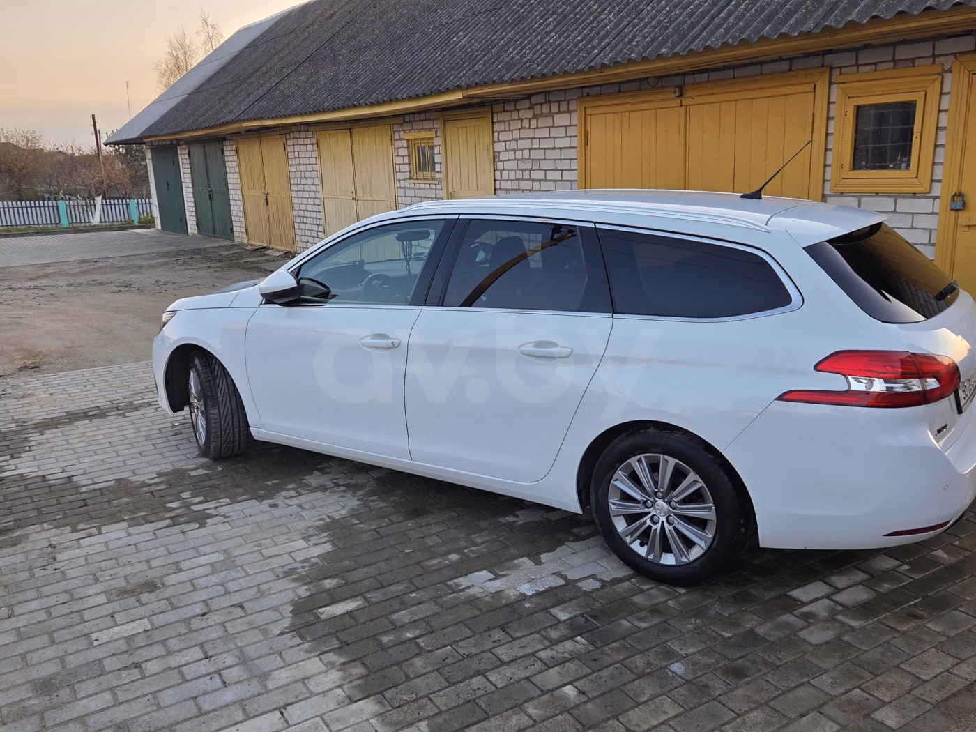 Peugeot 308 фото 8