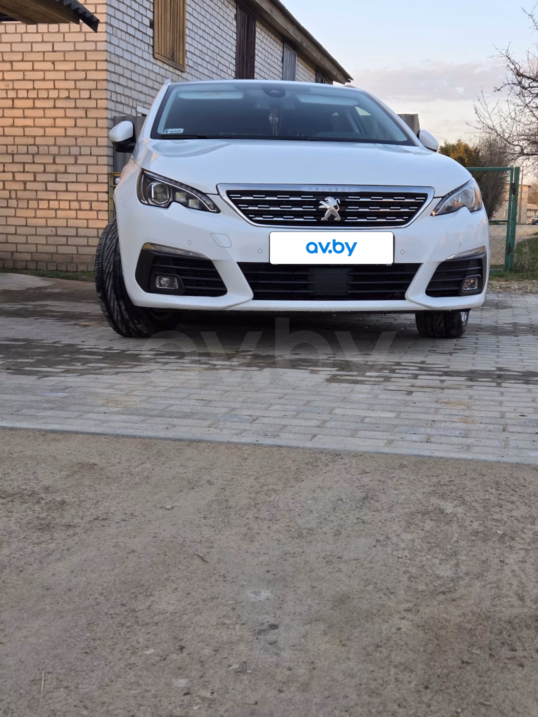Peugeot 308 фото 11