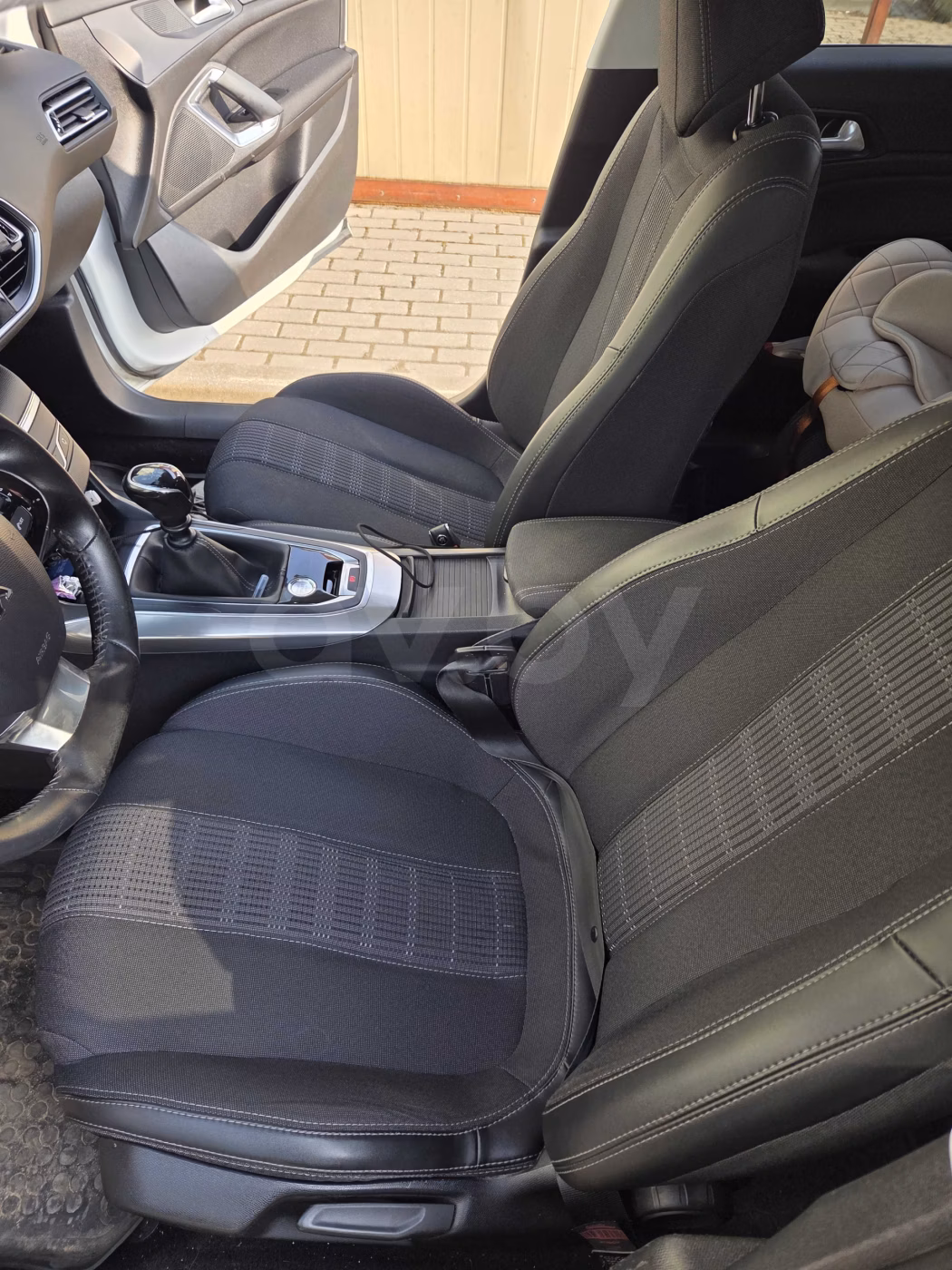 Peugeot 308 фото 12