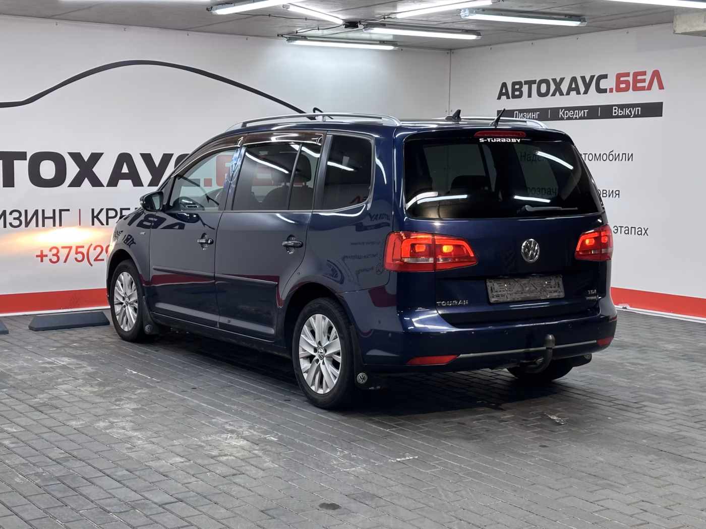 Volkswagen Touran фото 6