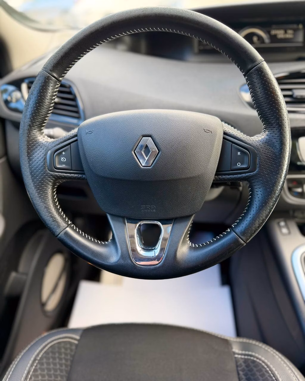 Renault Scenic фото 16