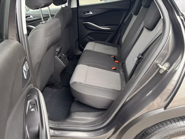 Opel Grandland X фото 15