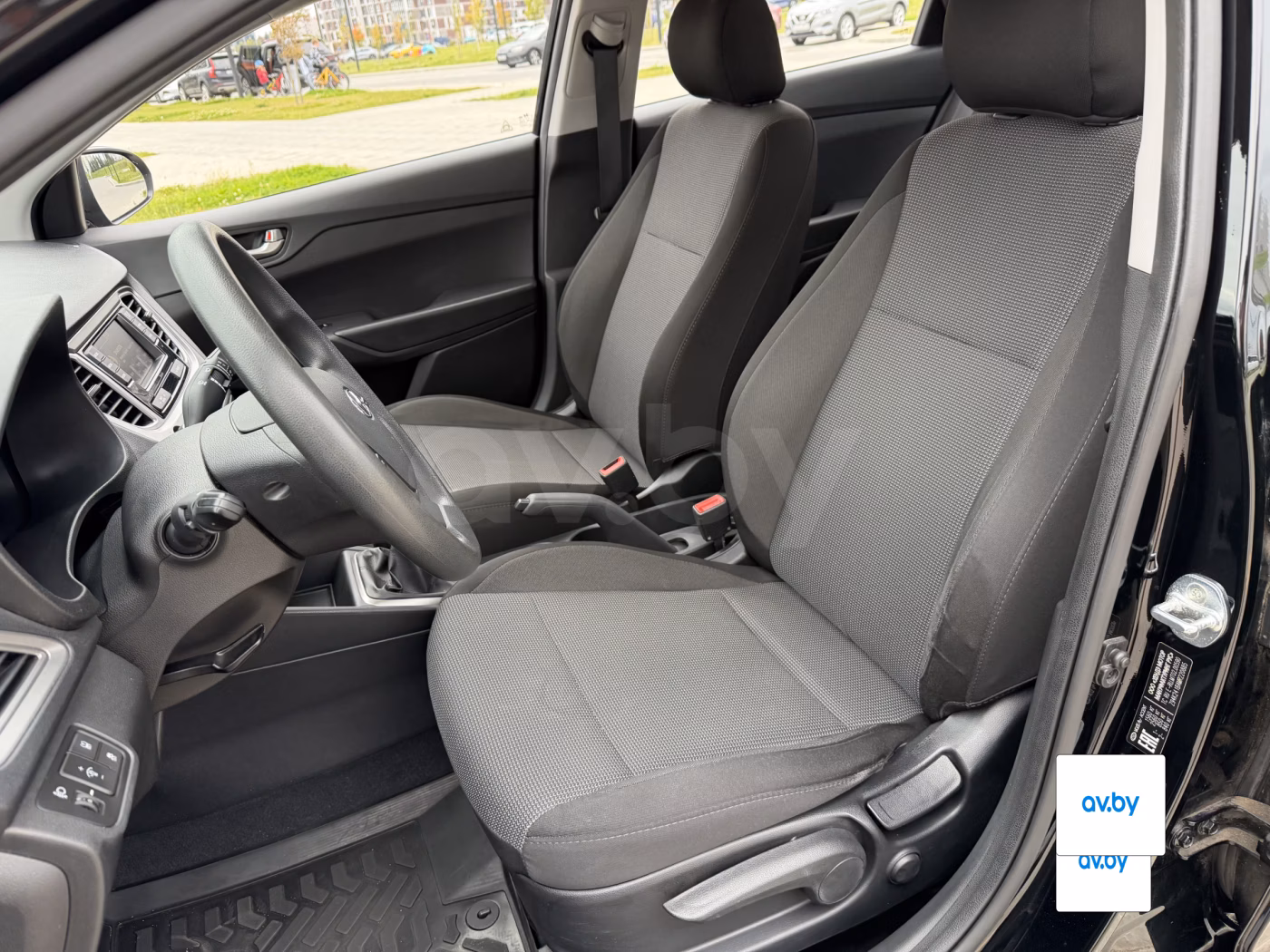 Hyundai Accent фото 18