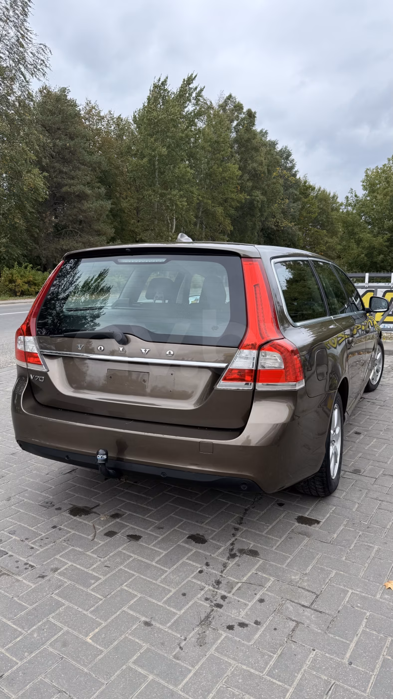 Volvo V70 фото 5