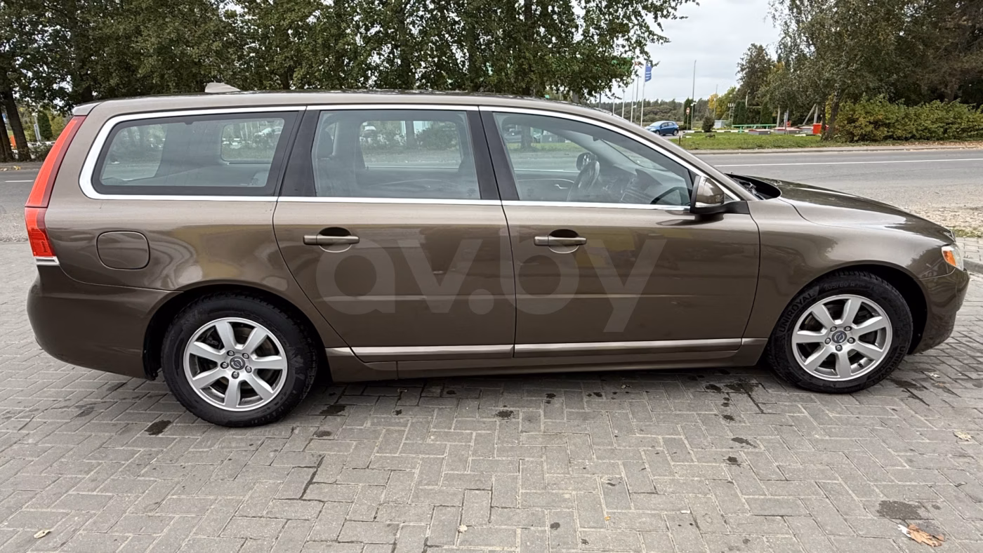 Volvo V70 фото 6
