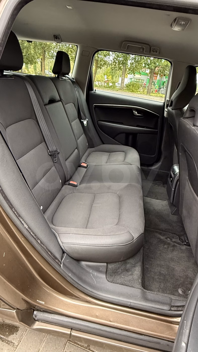 Volvo V70 фото 11