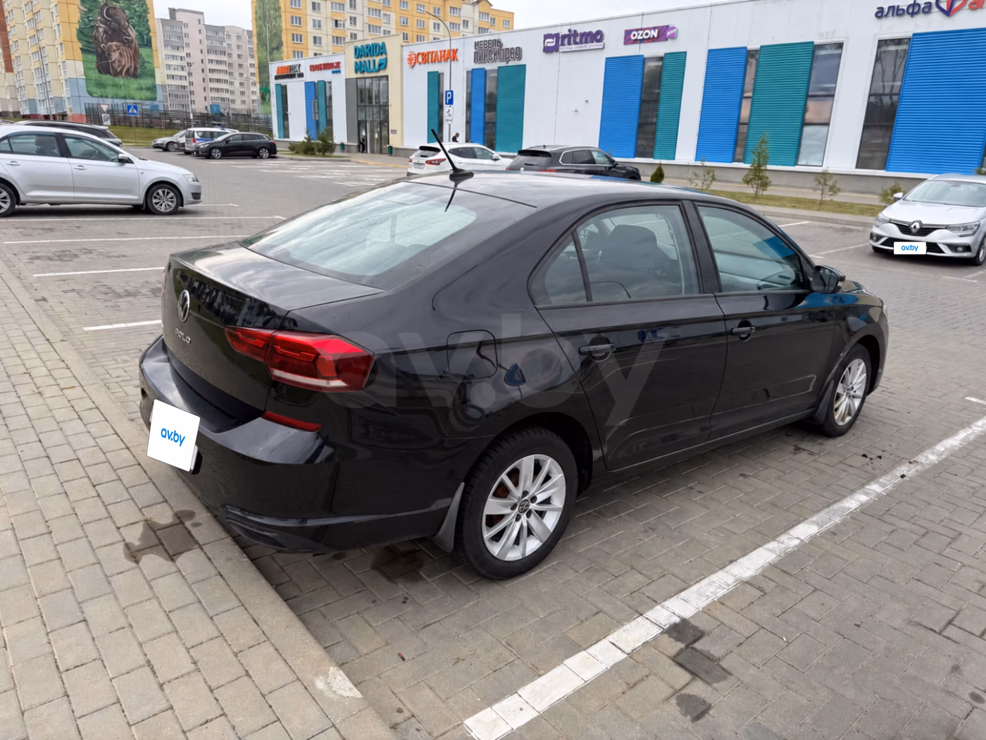 Volkswagen Polo Sedan фото 4