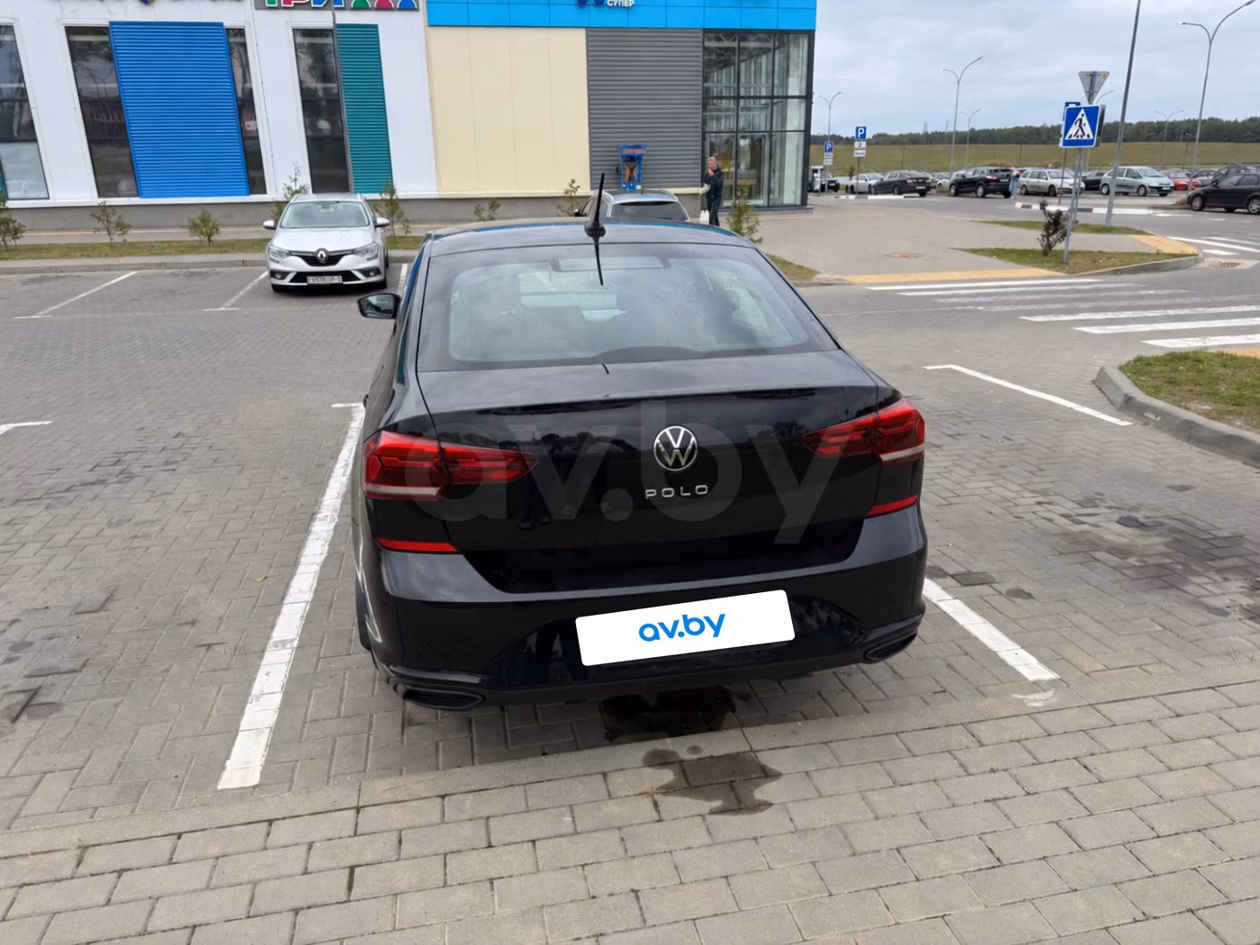 Volkswagen Polo Sedan фото 5