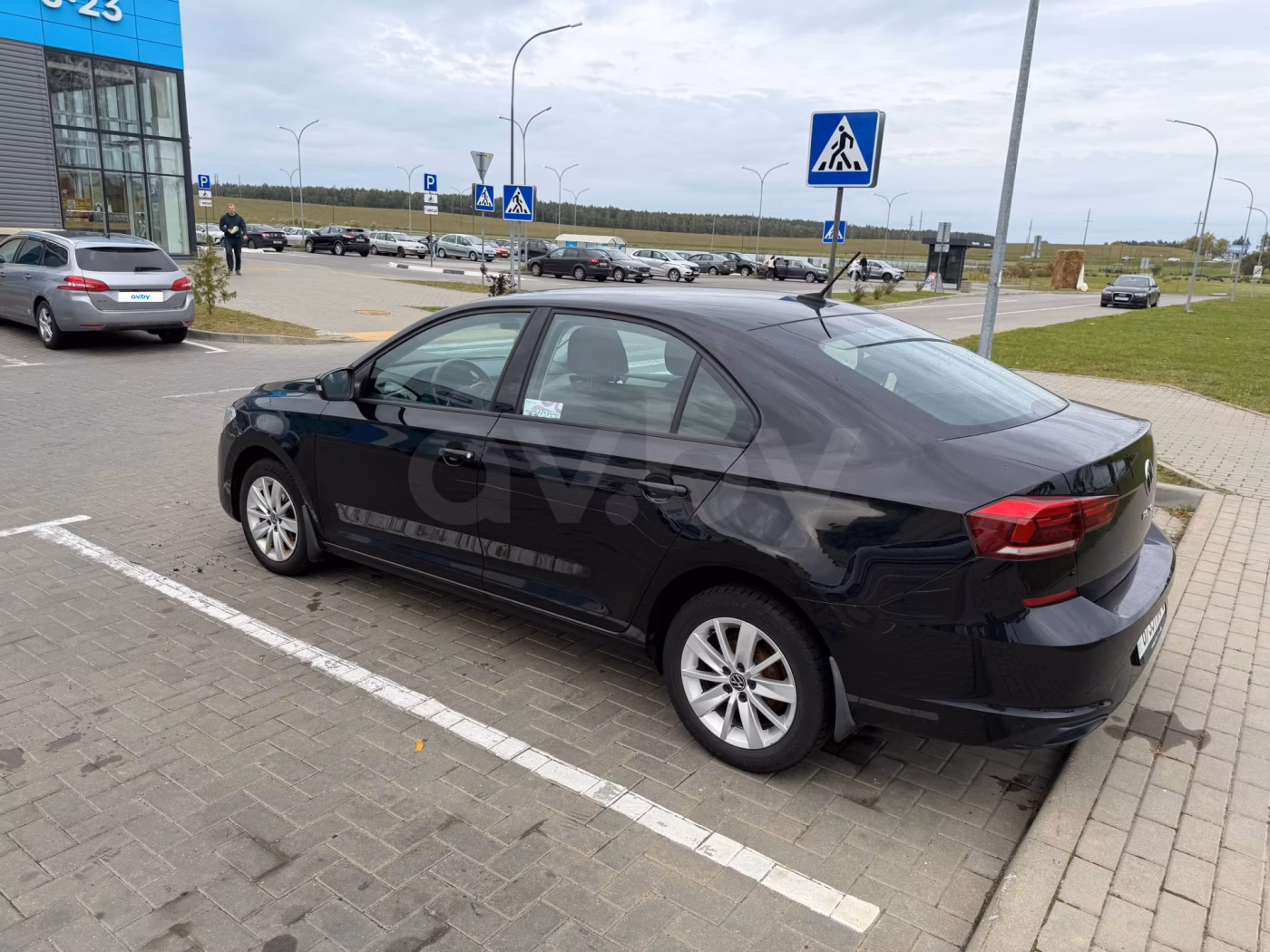 Volkswagen Polo Sedan фото 6