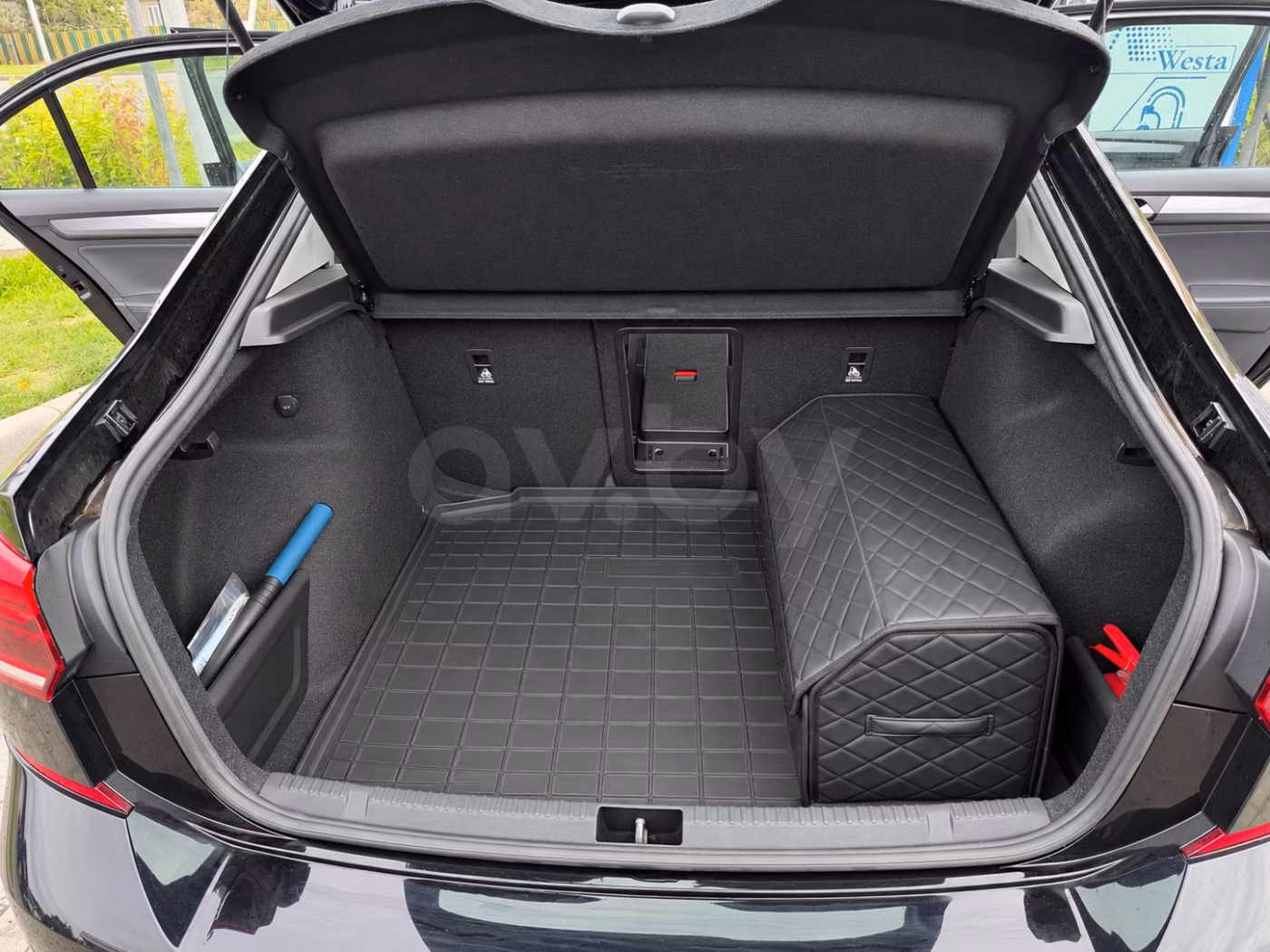 Volkswagen Polo Sedan фото 15