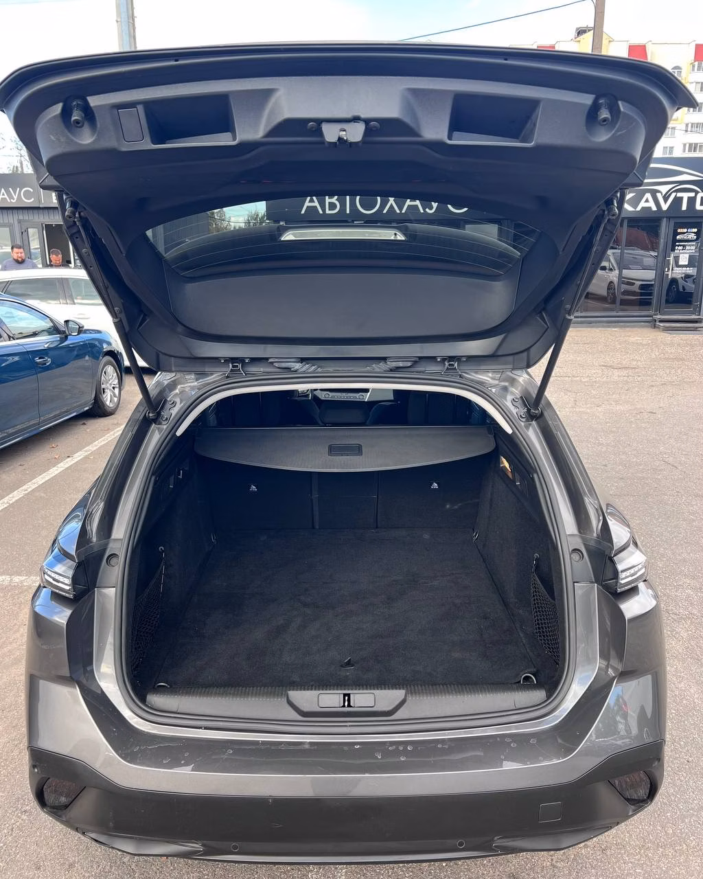 Peugeot 308 фото 12