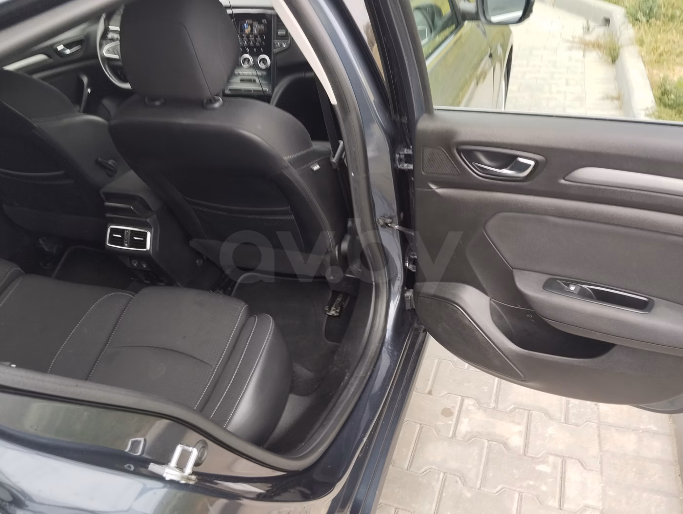 Renault Megane фото 11