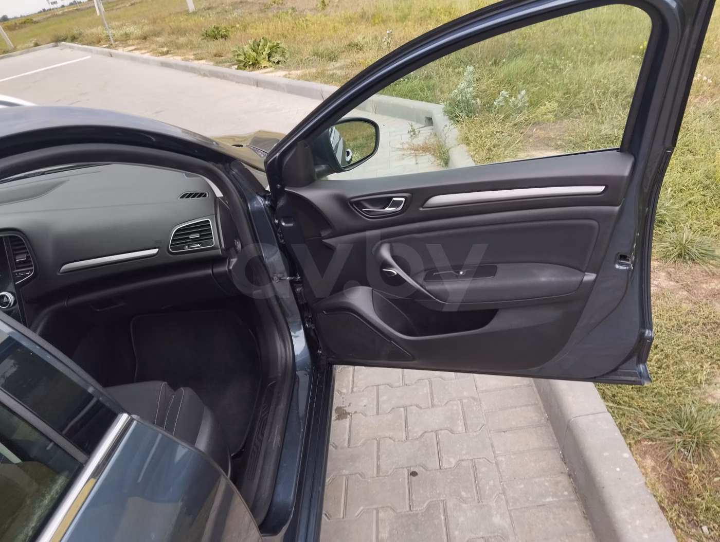 Renault Megane фото 12