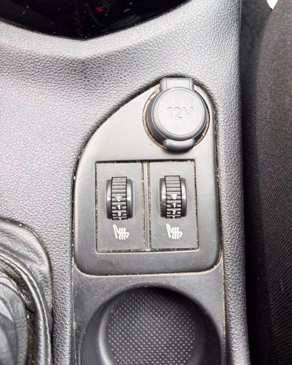 Peugeot 408 фото 17
