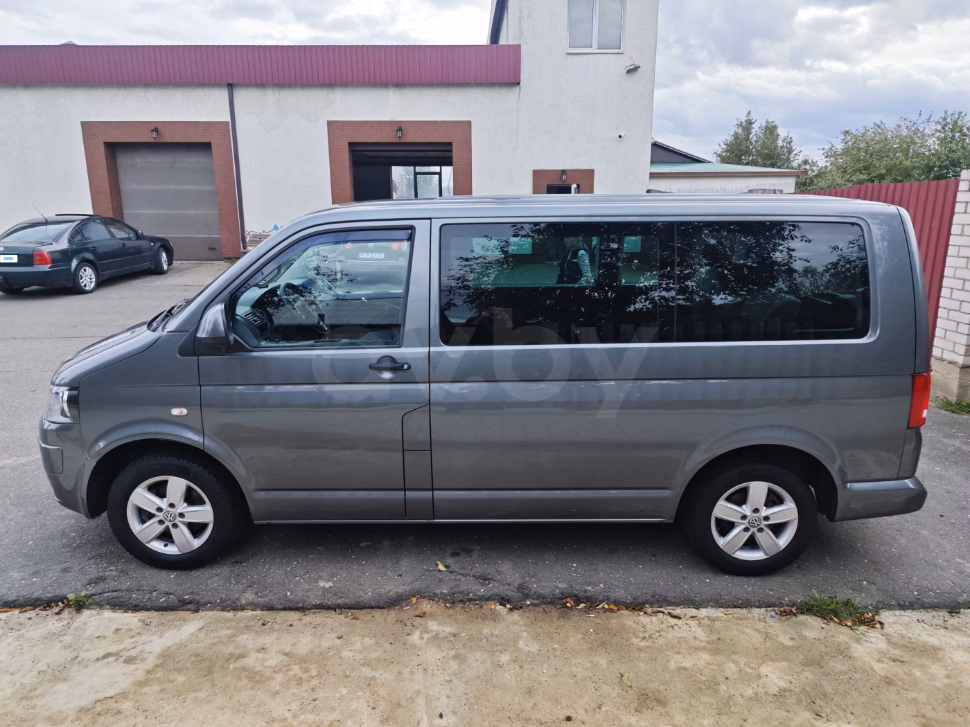Volkswagen Multivan фото 3