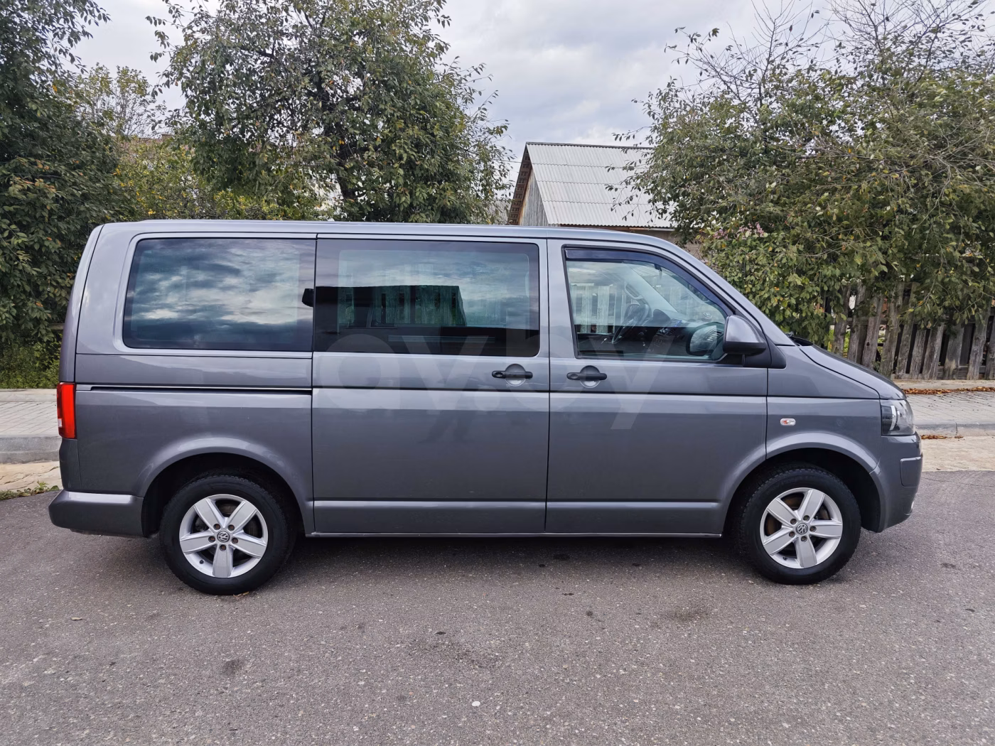 Volkswagen Multivan фото 7