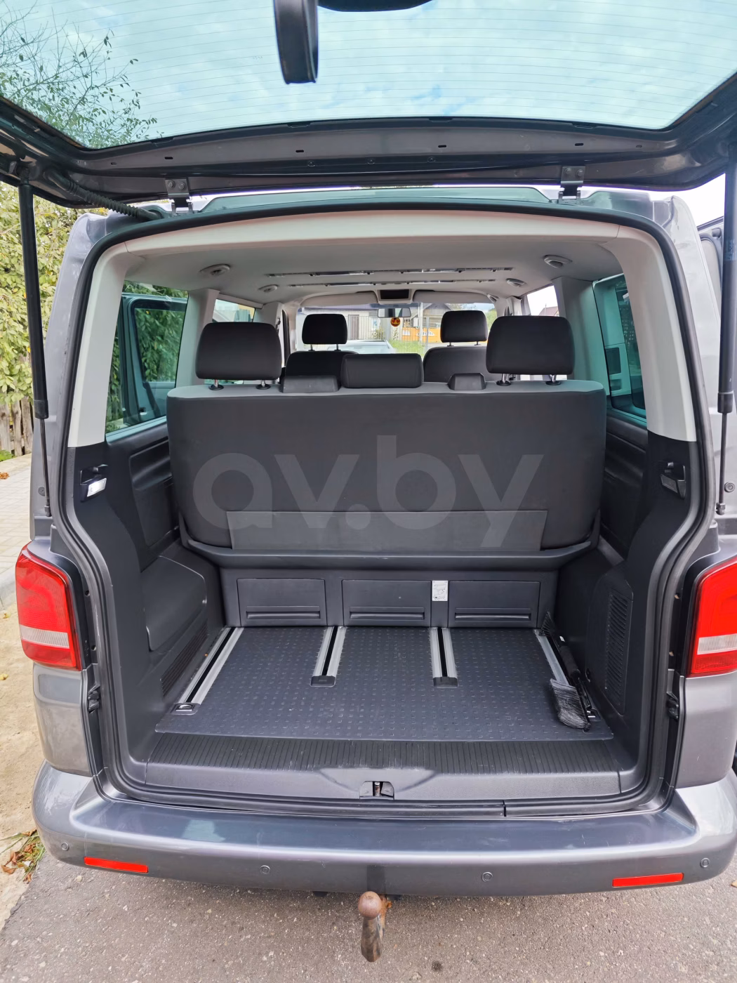 Volkswagen Multivan фото 10