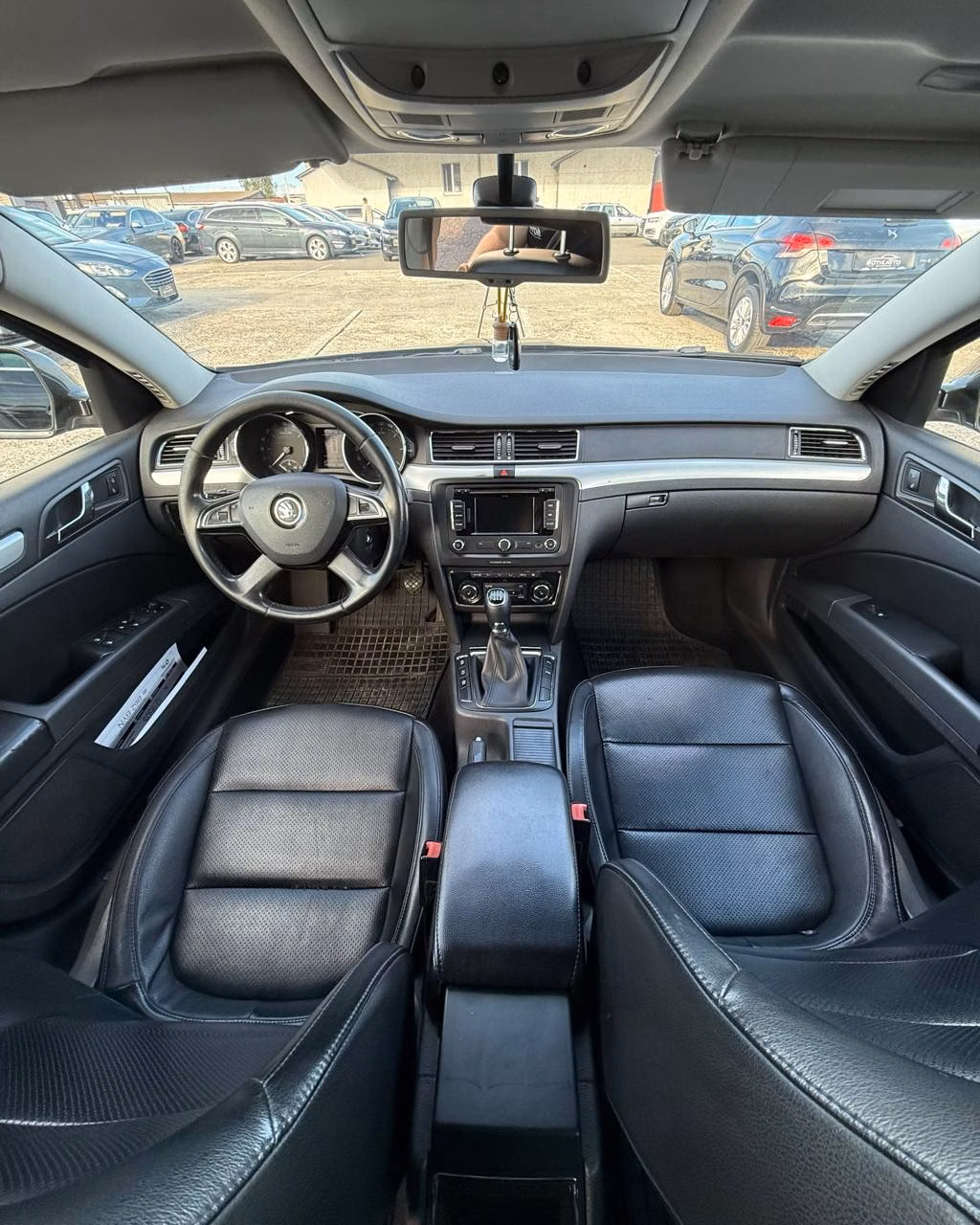 Skoda Superb фото 11