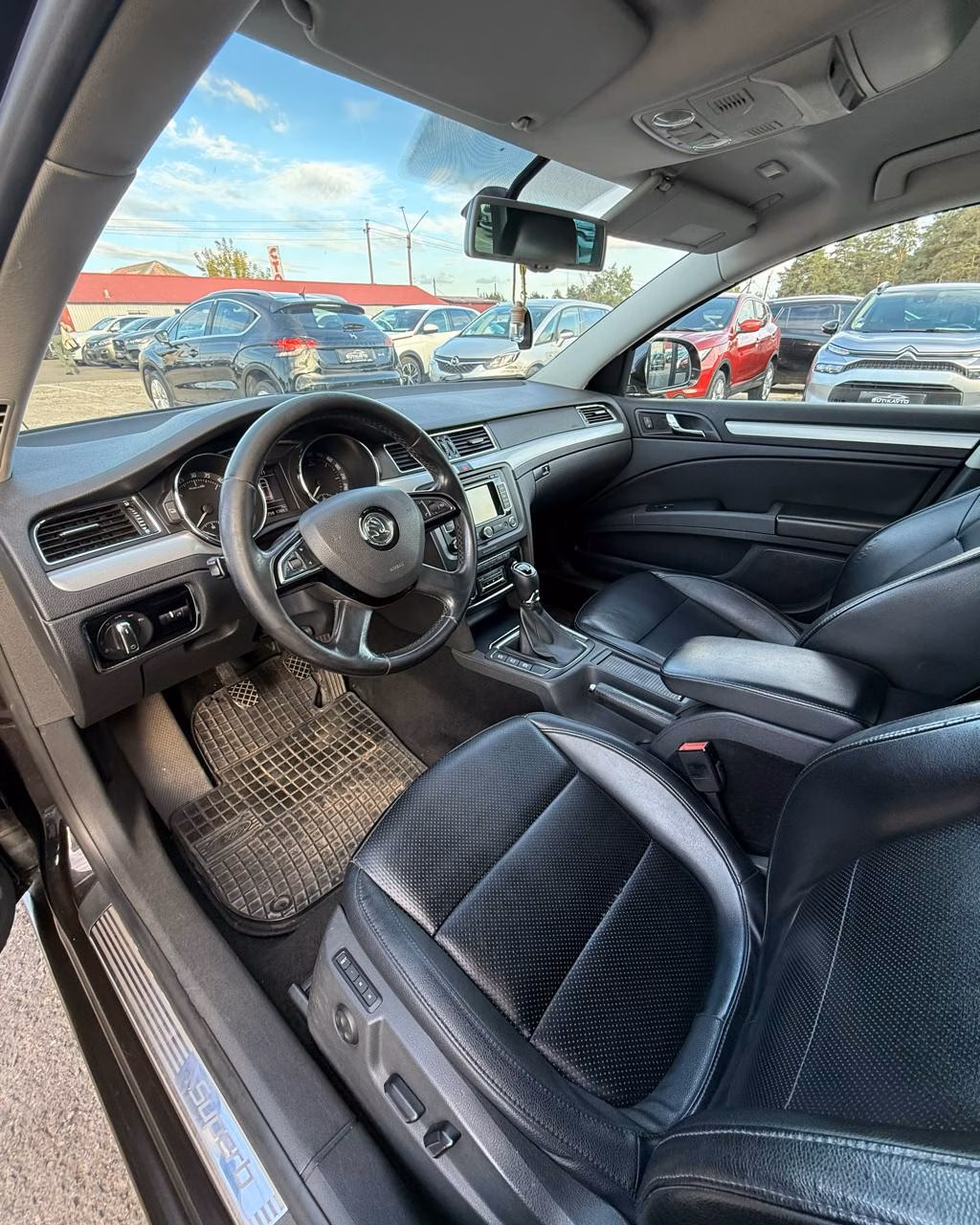 Skoda Superb фото 13