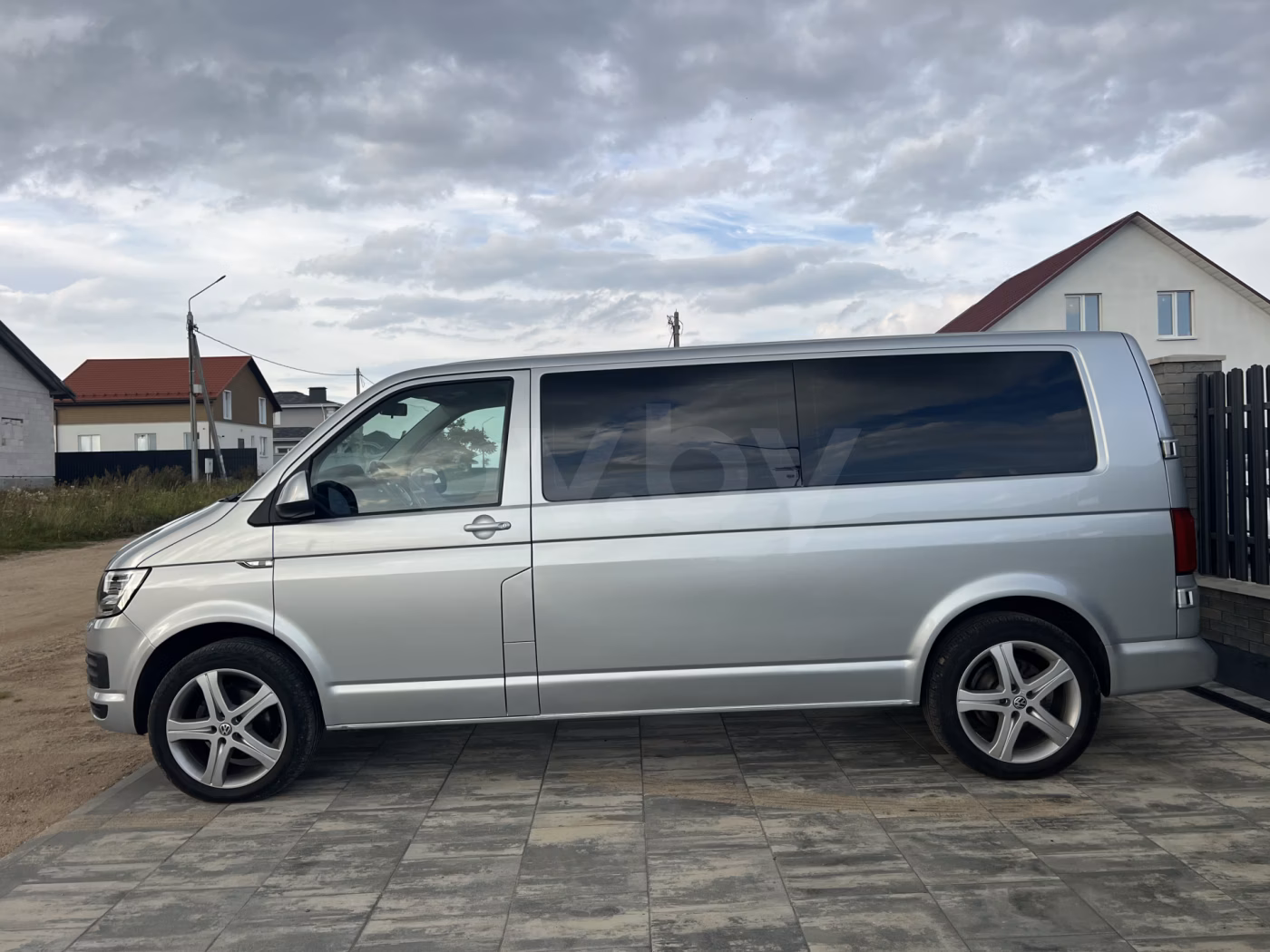 Volkswagen Caravelle фото 5