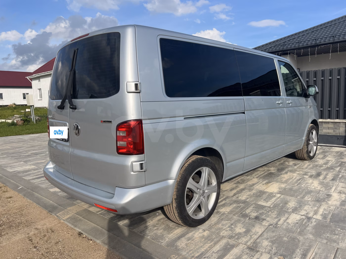 Volkswagen Caravelle фото 9