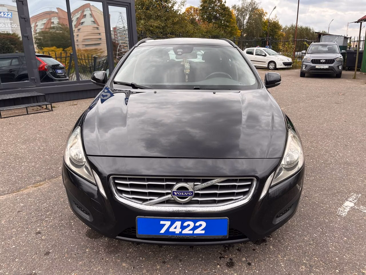 Volvo V60 фото 2