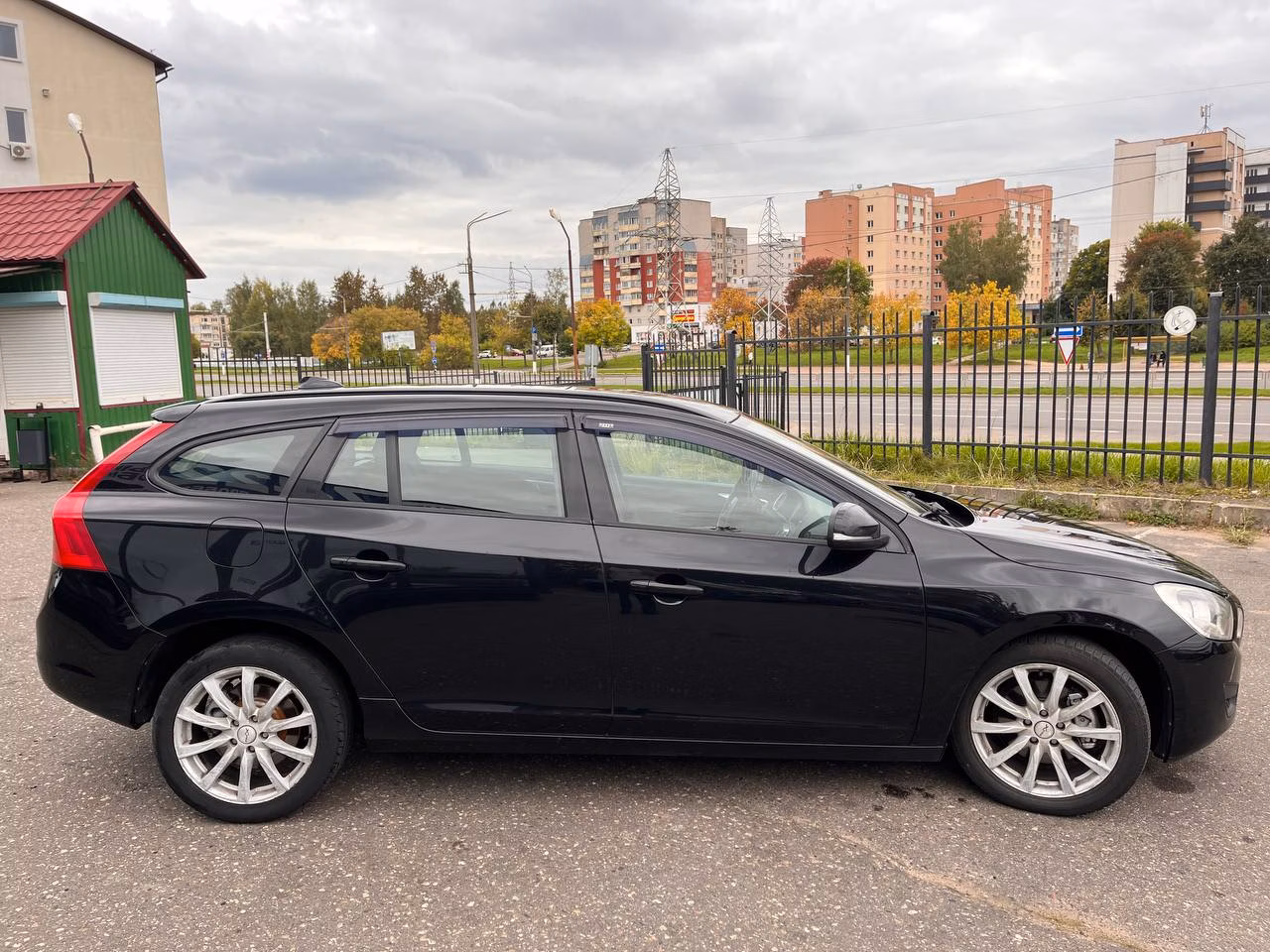 Volvo V60 фото 4