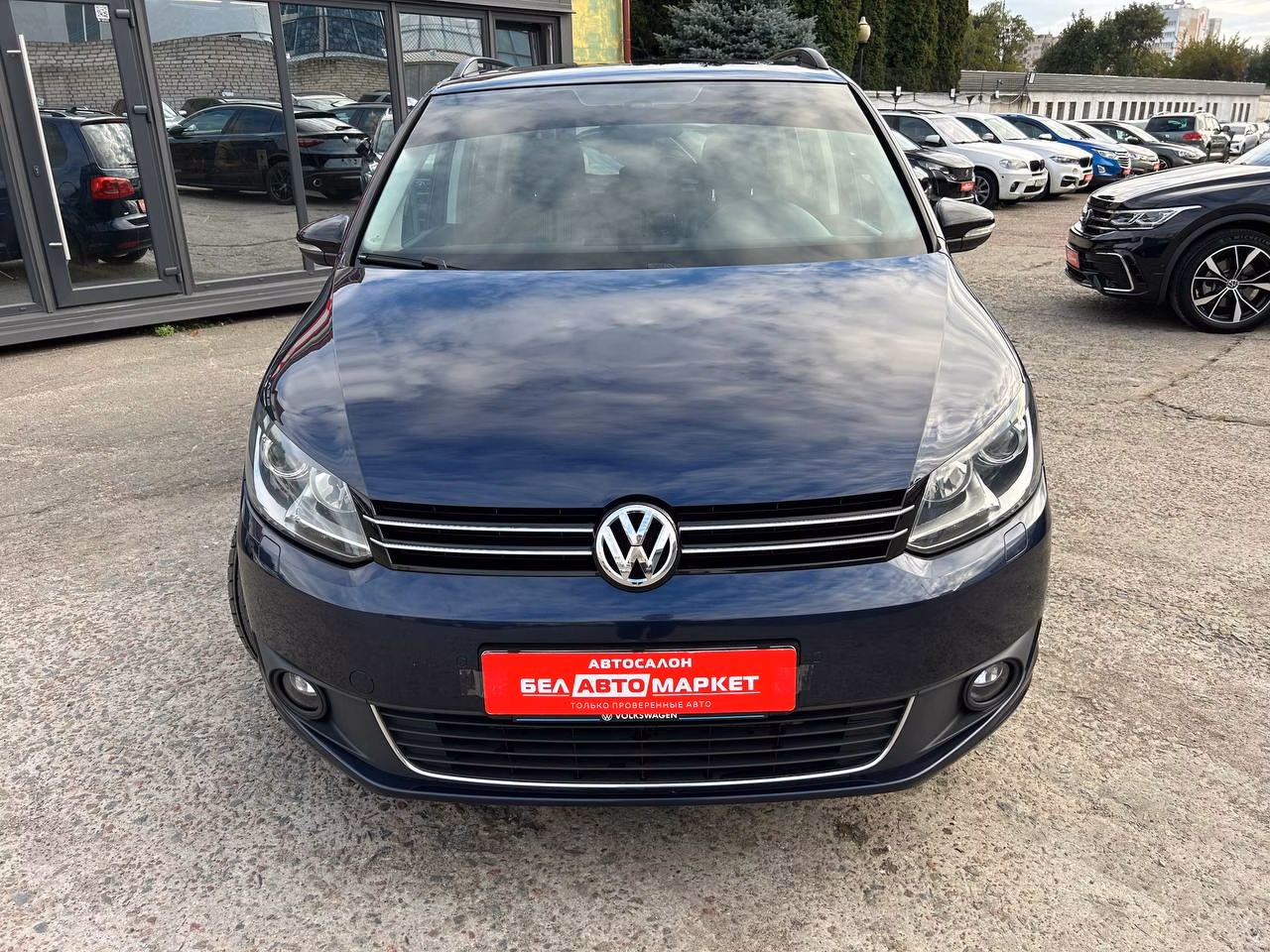 Volkswagen Touran фото 2
