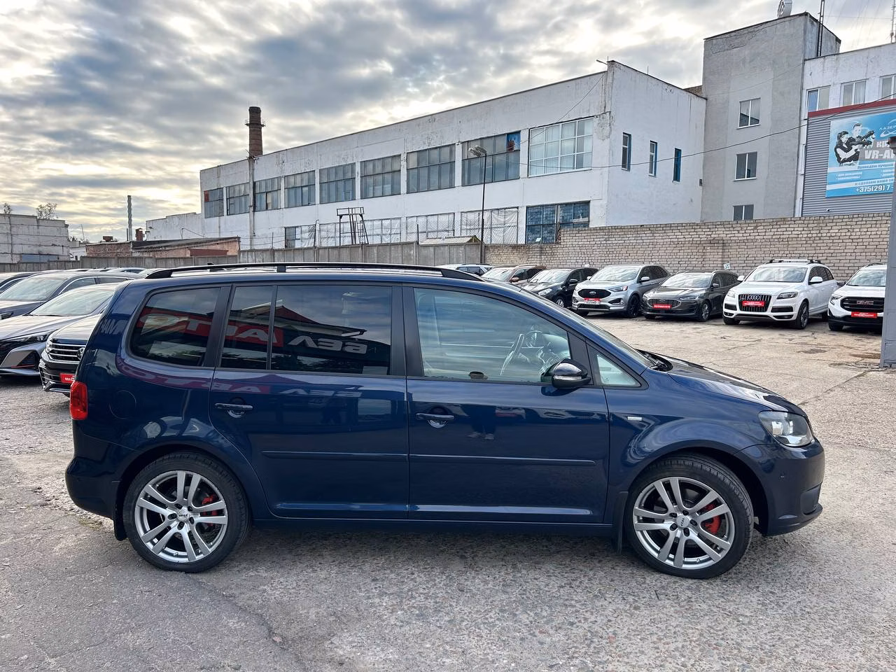 Volkswagen Touran фото 4