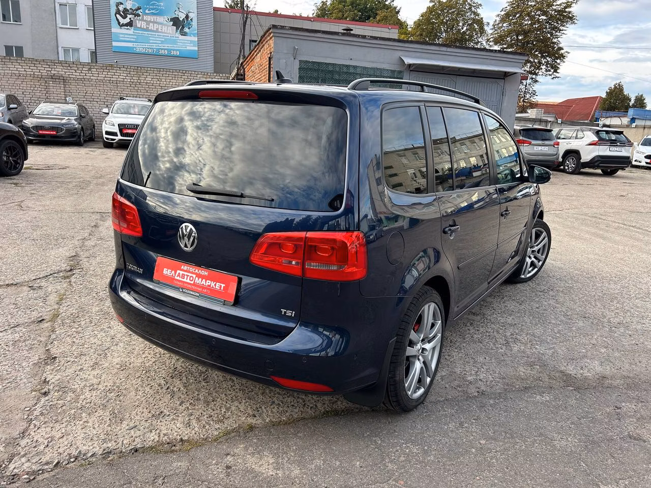 Volkswagen Touran фото 5